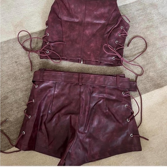 Faux leather two-piece festival set - Picture 5 of 7